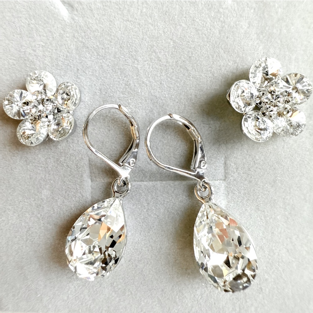 Sparkling drop dangle and flower earrings